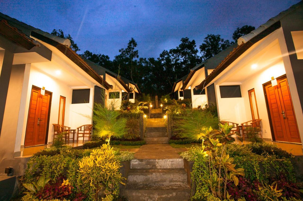 Singgahan Bungalow By Ecommerceloka Toyapakeh Extérieur photo